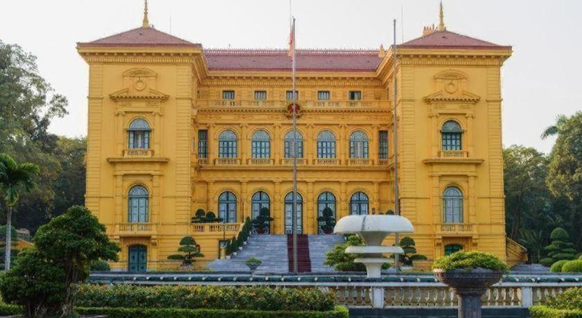 RedDoorz Ha Noi Vang Hotel Hoang Ngan Hanoi Buitenkant foto