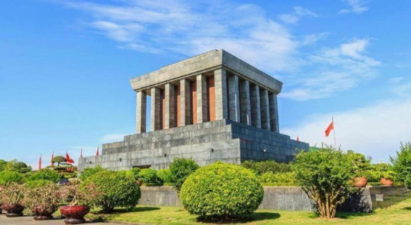 RedDoorz Ha Noi Vang Hotel Hoang Ngan Hanoi Buitenkant foto