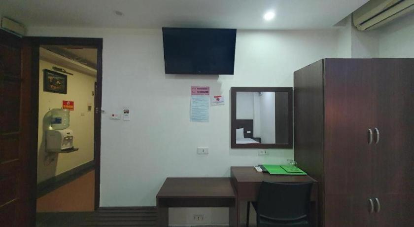 RedDoorz Ha Noi Vang Hotel Hoang Ngan Hanoi Buitenkant foto