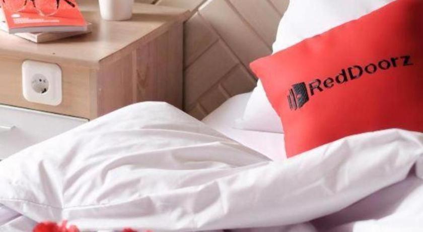 RedDoorz Ha Noi Vang Hotel Hoang Ngan Hanoi Buitenkant foto
