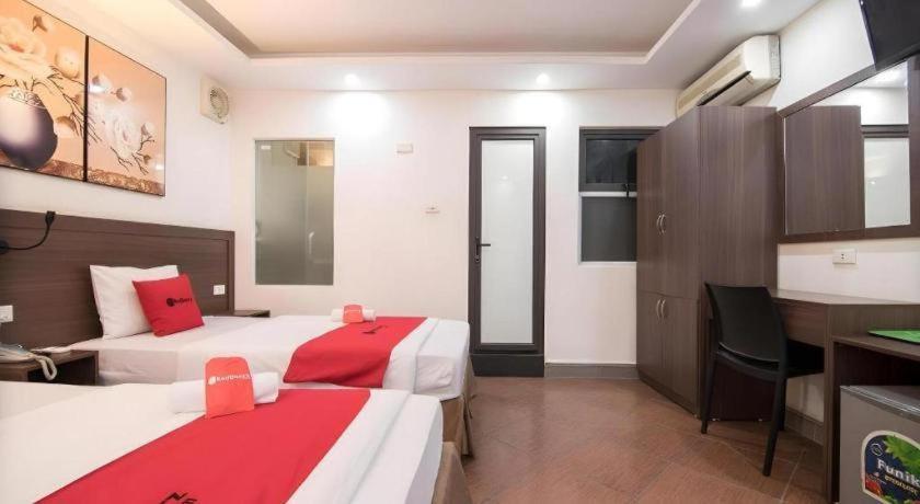 RedDoorz Ha Noi Vang Hotel Hoang Ngan Hanoi Buitenkant foto
